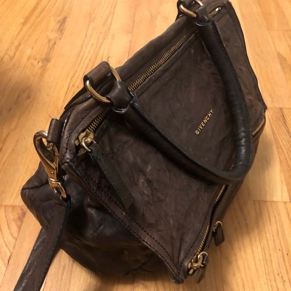 Givenchy Pandora Distressed Leather Medium Bag - Picture 4 of 8